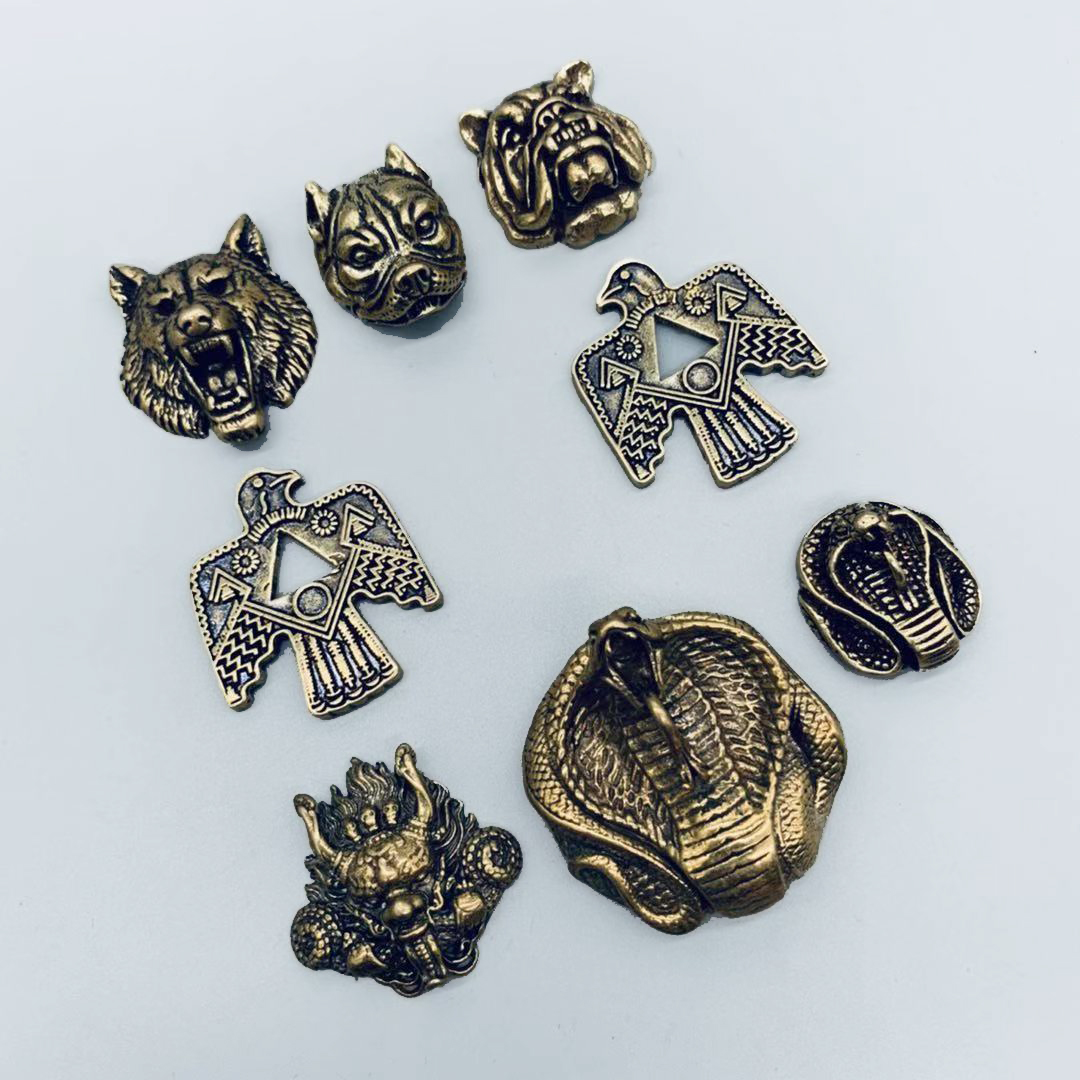 Men Accessories Gadgets - Personality 3D Eagle Carving DIY Metal